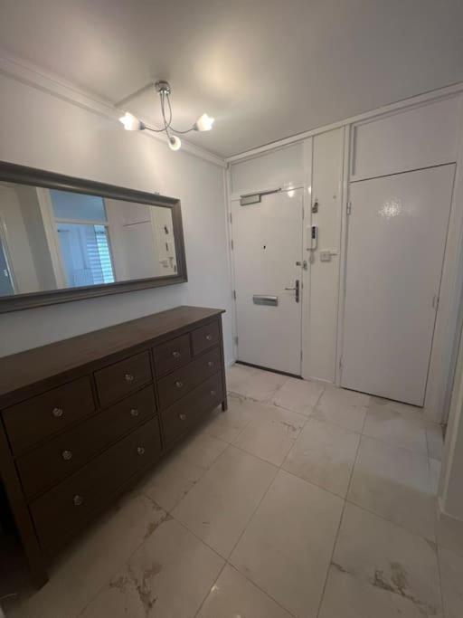 Flat, Apartment In Haggerston N1, Central Лондон Экстерьер фото